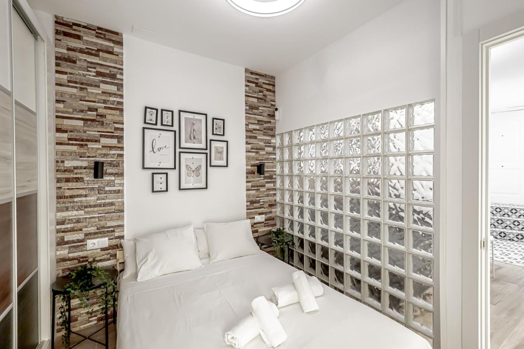 Apartamentos Franco Rodriguez Madrid Buitenkant foto